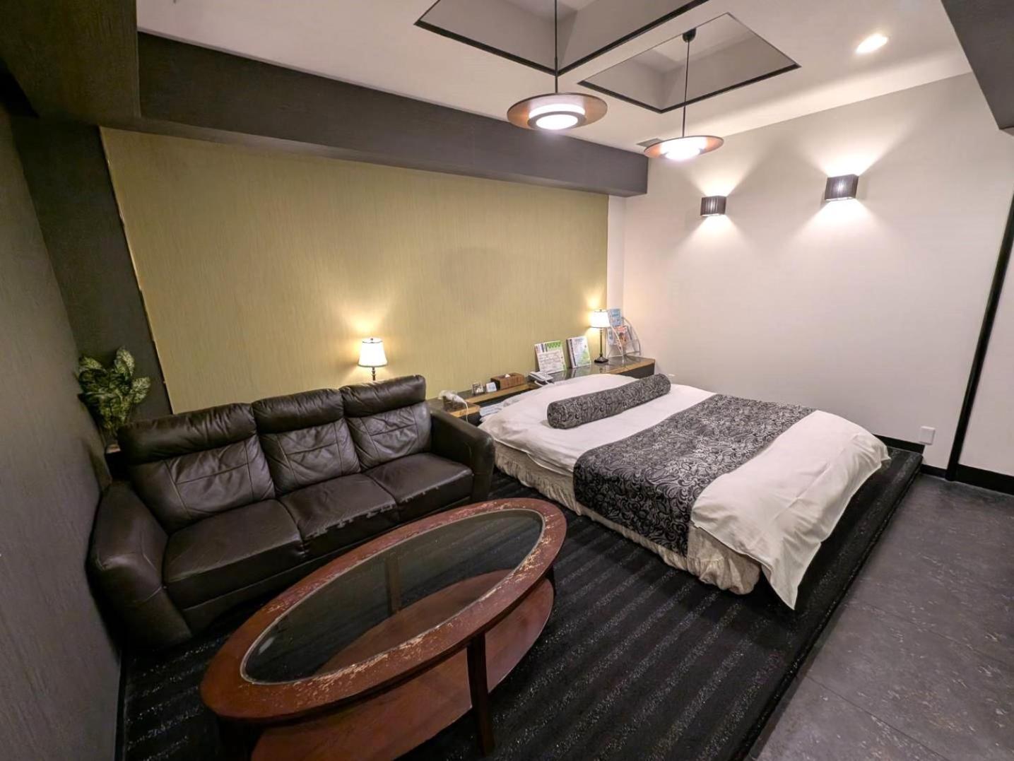 Hotel First (Adults Only) Ikeda  Dış mekan fotoğraf